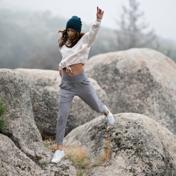 {Vuori} Lux Harem Jogger Pants - Picture 2 of 8